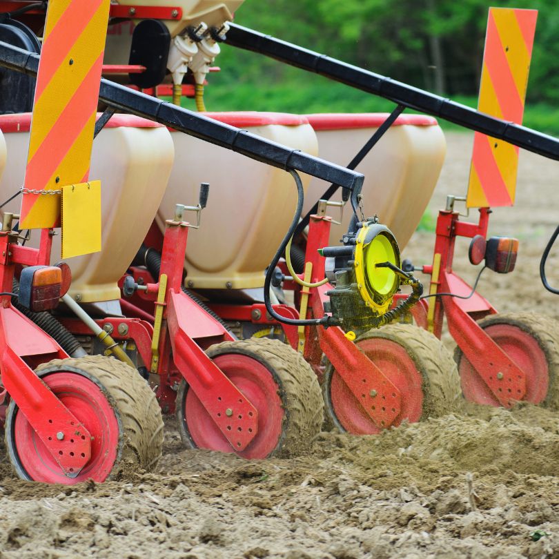 Largo agricultural machinery with high performance tires
